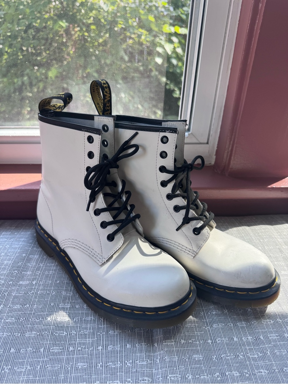 Dr. Martens Women’s 1460 Smooth Leather White Lace Up Boots - 9